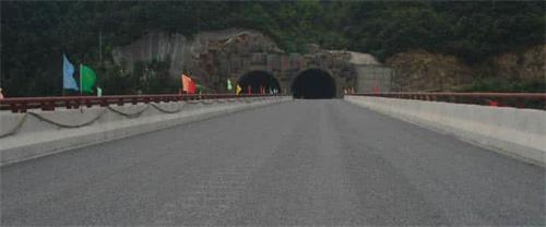 33083.jpg 武汉防水.jpg